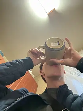 Snapshot of Erick_Wilson chatting on December 18, 2025, 6:51 am Erick Wilson online show from December 18, 2025, 6:51 am