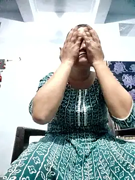 Anushka Singh0 online show from April 20, 2026, 4:08 pm