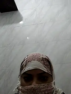 Anushka Singh0 online show from June 17, 2026, 12:11 am
