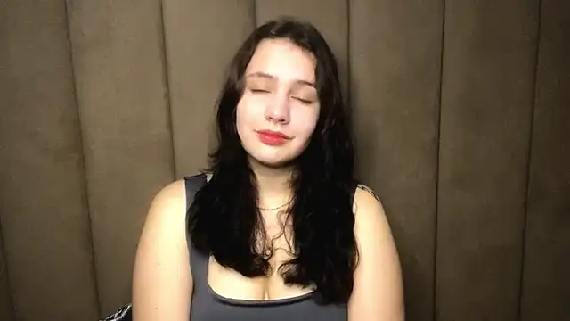 HereLora online show from April 9, 2026, 11:16 am