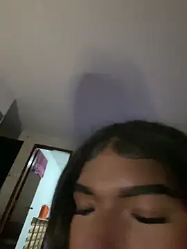 lulusexyy online show from April 15, 2026, 9:37 pm