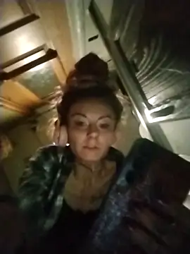 issyamazin online show from April 26, 2026, 9:17 am