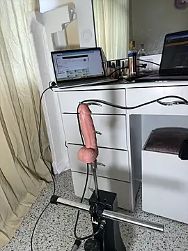 Azul  poppi  online show from February 17, 2026, 6:27 pm