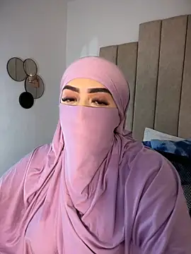 rashaaa  online show from April 7, 2026, 1:51 am