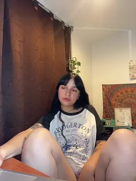 Snapshot of Abril_Thompson221 chatting on May 16, 2026, 1:48 am Abril Thompson221 online show from May 16, 2026, 1:48 am