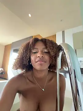 Snapshot of BySabrina chatting on May 29, 2026, 7:25 am BySabrina online show from May 29, 2026, 7:25 am