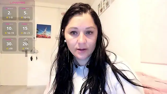 EVELYNA88 online show from May 16, 2026, 5:34 pm