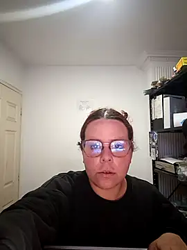 Snapshot of Blanquita_vip chatting on February 18, 2026, 2:24 pm Blanquita vip online show from February 18, 2026, 2:24 pm