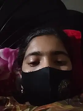 Snapshot of tanisha-me chatting on February 15, 2026, 1:21 pm tanisha-me online show from February 15, 2026, 1:21 pm