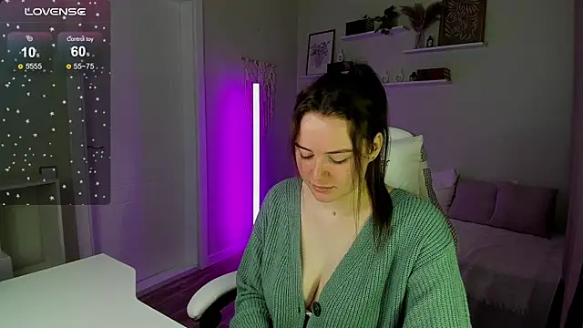Laura CollinsS online show from June 15, 2026, 1:06 am