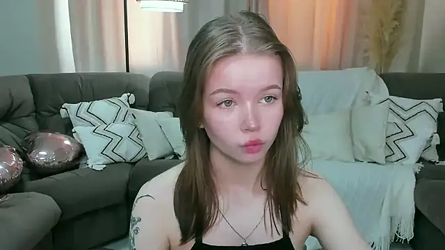 Violetta  Dreams online show from March 27, 2026, 4:32 am