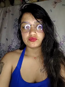 Snapshot of Bloom_Dahlia chatting on February 27, 2026, 3:18 am Bloom Dahlia online show from February 27, 2026, 3:18 am