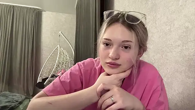 Snapshot of chatting on February 23, 2026, 2:06 pm online show from February 23, 2026, 2:06 pm