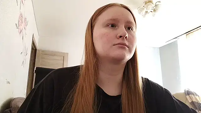 AnikaLipps online show from May 10, 2026, 2:19 pm