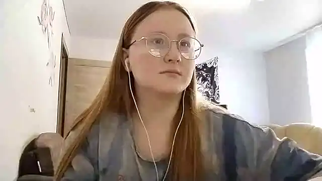 AnikaLipps online show from March 2, 2026, 2:13 pm