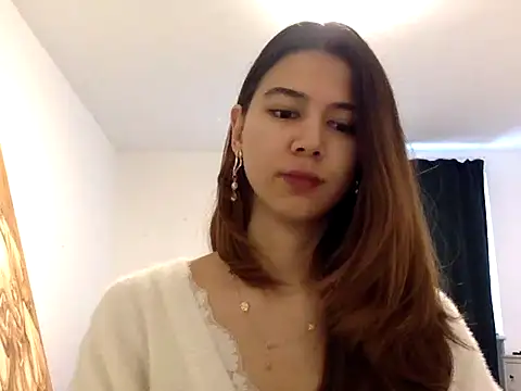 Snapshot of KiraVixenSweet chatting on February 16, 2026, 11:09 am KiraVixenSweet online show from February 16, 2026, 11:09 am