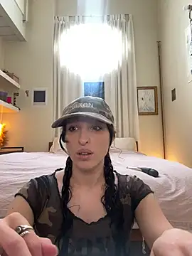 Snapshot of rhizomata chatting on June 7, 2026, 4:45 pm rhizomata online show from June 7, 2026, 4:45 pm