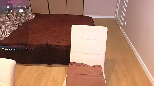 LunaCurlly online show from February 17, 2026, 11:18 am