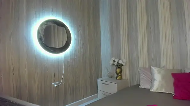 Snapshot of Isabellaa_Rosee chatting on June 25, 2026, 8:14 pm Isabellaa Rosee online show from June 25, 2026, 8:14 pm
