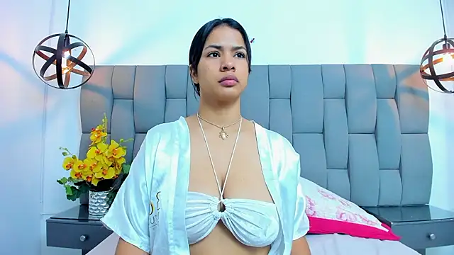 Snapshot of lunavarela chatting on February 21, 2026, 11:56 am lunavarela online show from February 21, 2026, 11:56 am