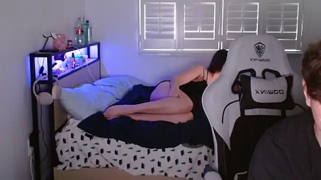 Snapshot of yourmila1 chatting on February 28, 2026, 9:03 pm yourmila1 online show from February 28, 2026, 9:03 pm