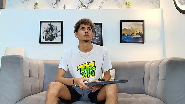 YOUNG BOYS HELL online show from April 23, 2026, 1:12 am