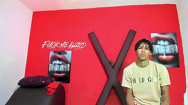 Snapshot of GREEN_BOYS chatting on February 22, 2026, 7:33 am GREEN BOYS online show from February 22, 2026, 7:33 am