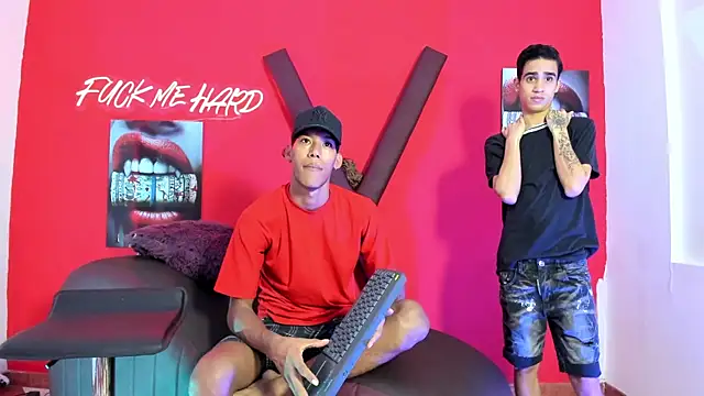 Snapshot of GREEN_BOYS chatting on February 25, 2026, 7:19 am GREEN BOYS online show from February 25, 2026, 7:19 am