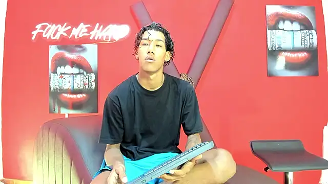 Snapshot of GREEN_BOYS chatting on February 19, 2026, 7:27 am GREEN BOYS online show from February 19, 2026, 7:27 am