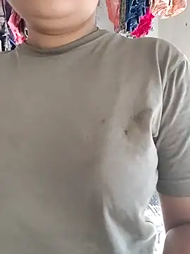 Snapshot of taniya0 chatting on February 24, 2026, 4:02 am taniya0 online show from February 24, 2026, 4:02 am