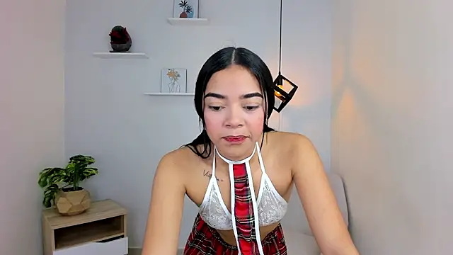 Dafne Maroto online show from April 26, 2026, 12:24 pm