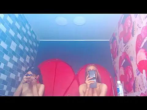 Snapshot of charlottxjuless chatting on February 20, 2026, 2:08 pm charlottxjuless online show from February 20, 2026, 2:08 pm