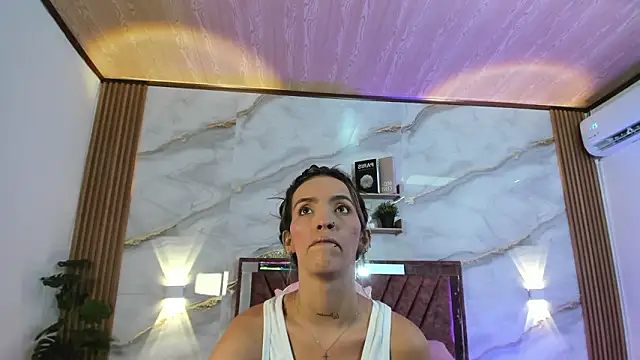 your whore Salome online show from March 20, 2026, 6:09 pm