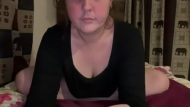 Ewelinababy online show from February 26, 2026, 11:27 pm