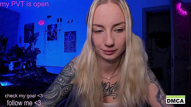 meow kiki  online show from February 18, 2026, 8:05 pm