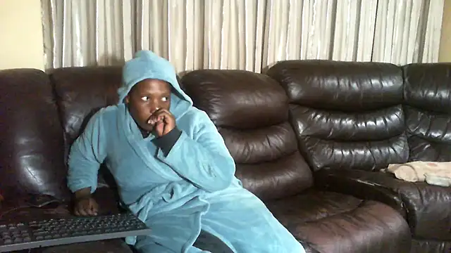 Sky-Diamond online show from April 22, 2026, 7:31 pm