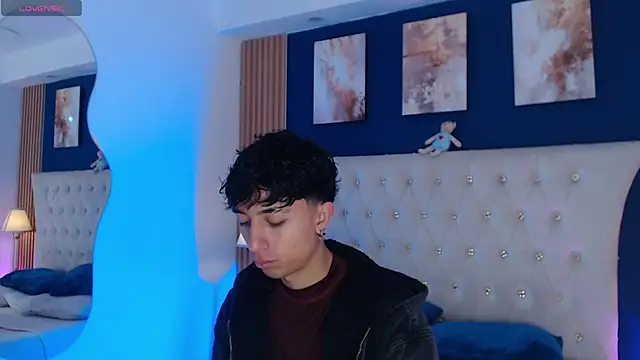 Snapshot of Aiden_Rivers_ chatting on May 9, 2026, 12:52 pm Aiden Rivers online show from May 9, 2026, 12:52 pm