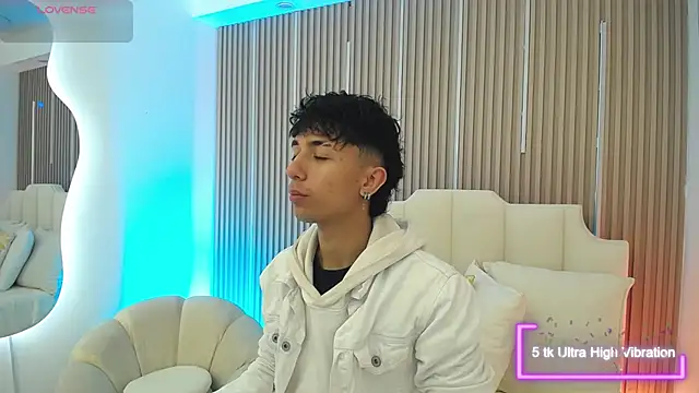 Aiden Rivers  online show from March 17, 2026, 12:52 pm