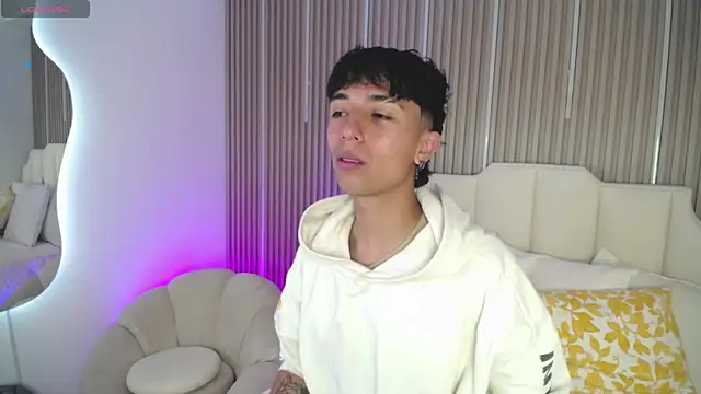 Snapshot of Aiden_Rivers_ chatting on February 26, 2026, 12:27 pm Aiden Rivers online show from February 26, 2026, 12:27 pm