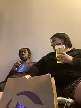 shellynpanda21 online show from February 20, 2026, 4:09 am