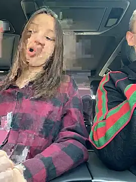 CandySurprise19 online show from April 13, 2026, 9:57 am