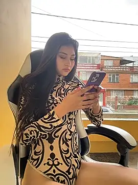 Snapshot of Aylin_fire chatting on February 19, 2026, 7:11 pm Aylin fire online show from February 19, 2026, 7:11 pm