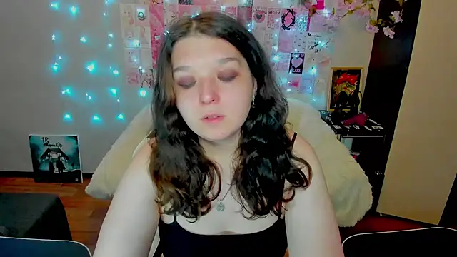 Snapshot of Kate_Acid chatting on June 26, 2026, 12:05 am Kate Acid online show from June 26, 2026, 12:05 am