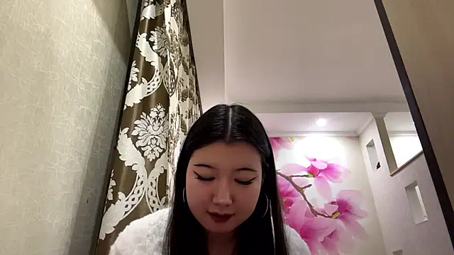 Snapshot of MaeRaads chatting on February 27, 2026, 6:30 pm MaeRaads online show from February 27, 2026, 6:30 pm