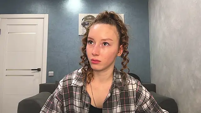 Anna Kare online show from February 16, 2026, 12:26 pm