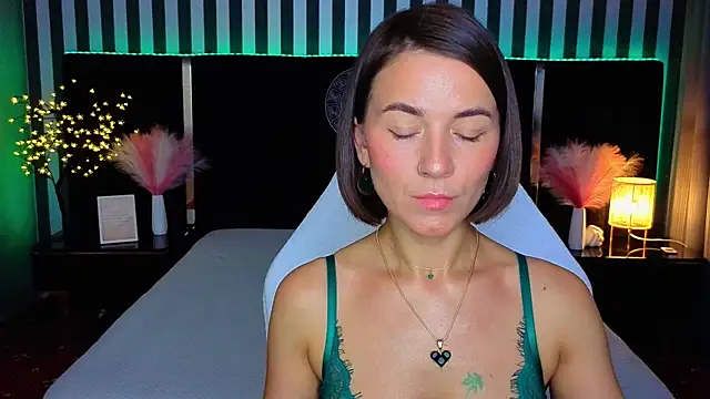 GracefulMichelle online show from June 15, 2026, 7:13 pm