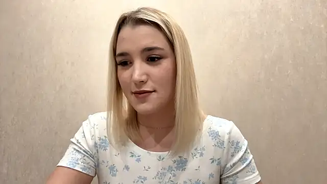 Snapshot of MerryVideo chatting on February 19, 2026, 9:23 pm MerryVideo online show from February 19, 2026, 9:23 pm