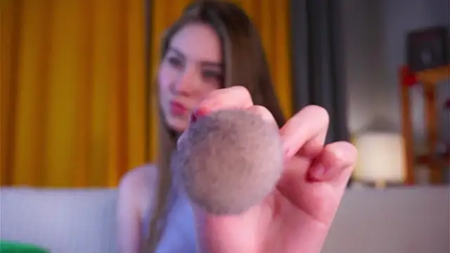 Snapshot of LorileeRuetz chatting on February 21, 2026, 1:24 pm LorileeRuetz online show from February 21, 2026, 1:24 pm