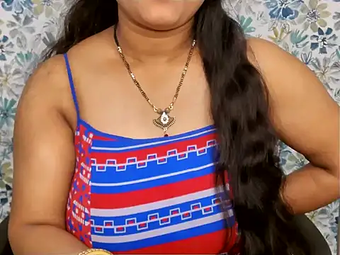 Snapshot of YOUR_URVI_ chatting on February 26, 2026, 7:52 am YOUR URVI online show from February 26, 2026, 7:52 am