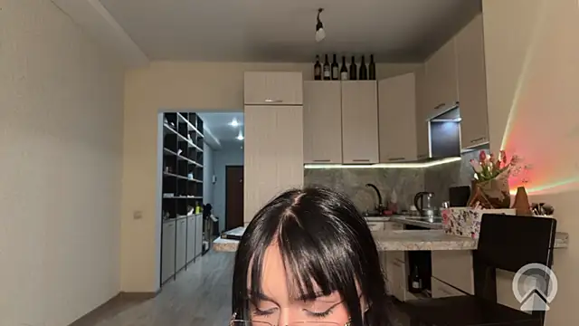 alicelanei online show from March 9, 2026, 4:43 pm